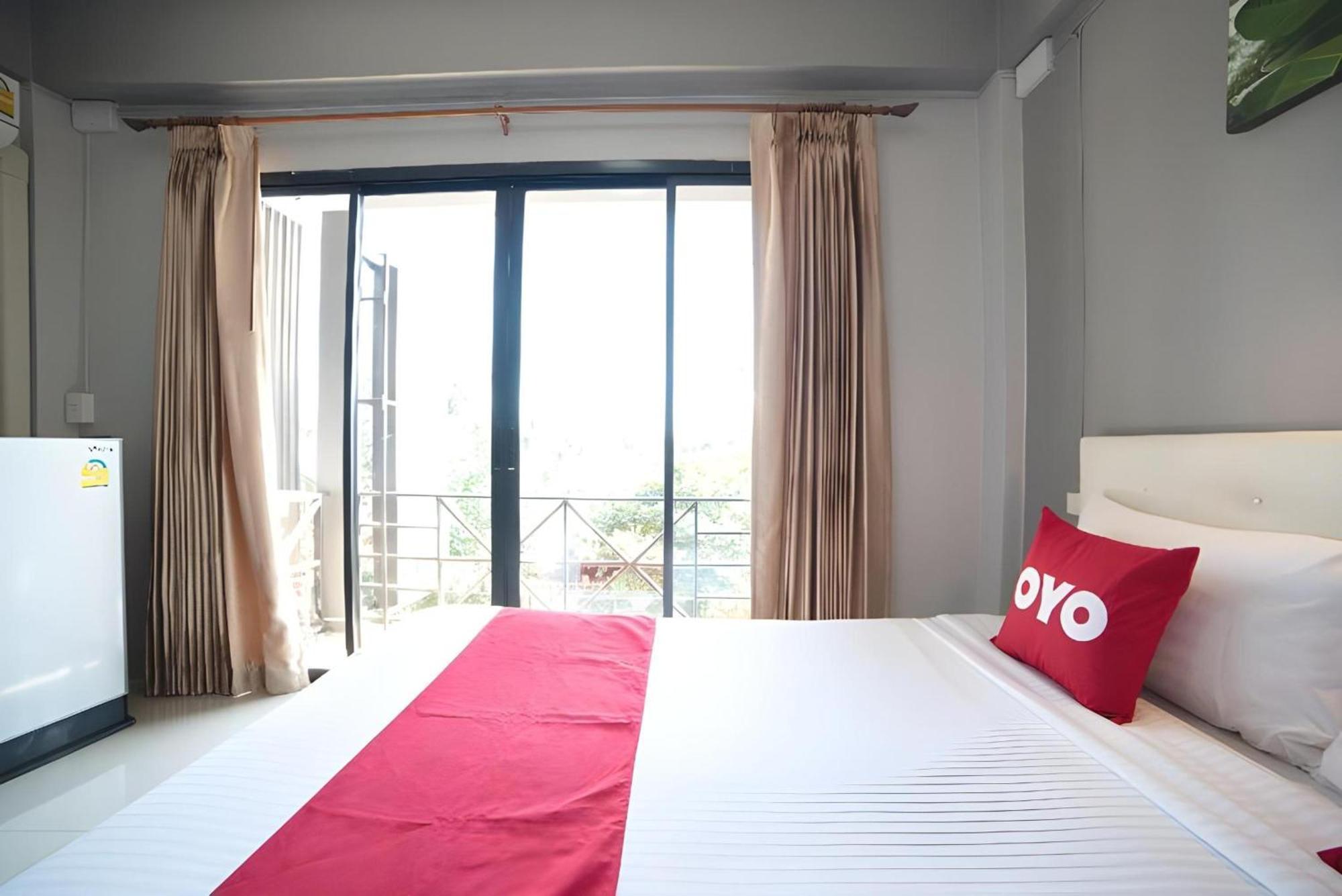 Oyo 465 Krung Kao Traveller Lodge Phra Nakhon Si Ayutthaya Buitenkant foto