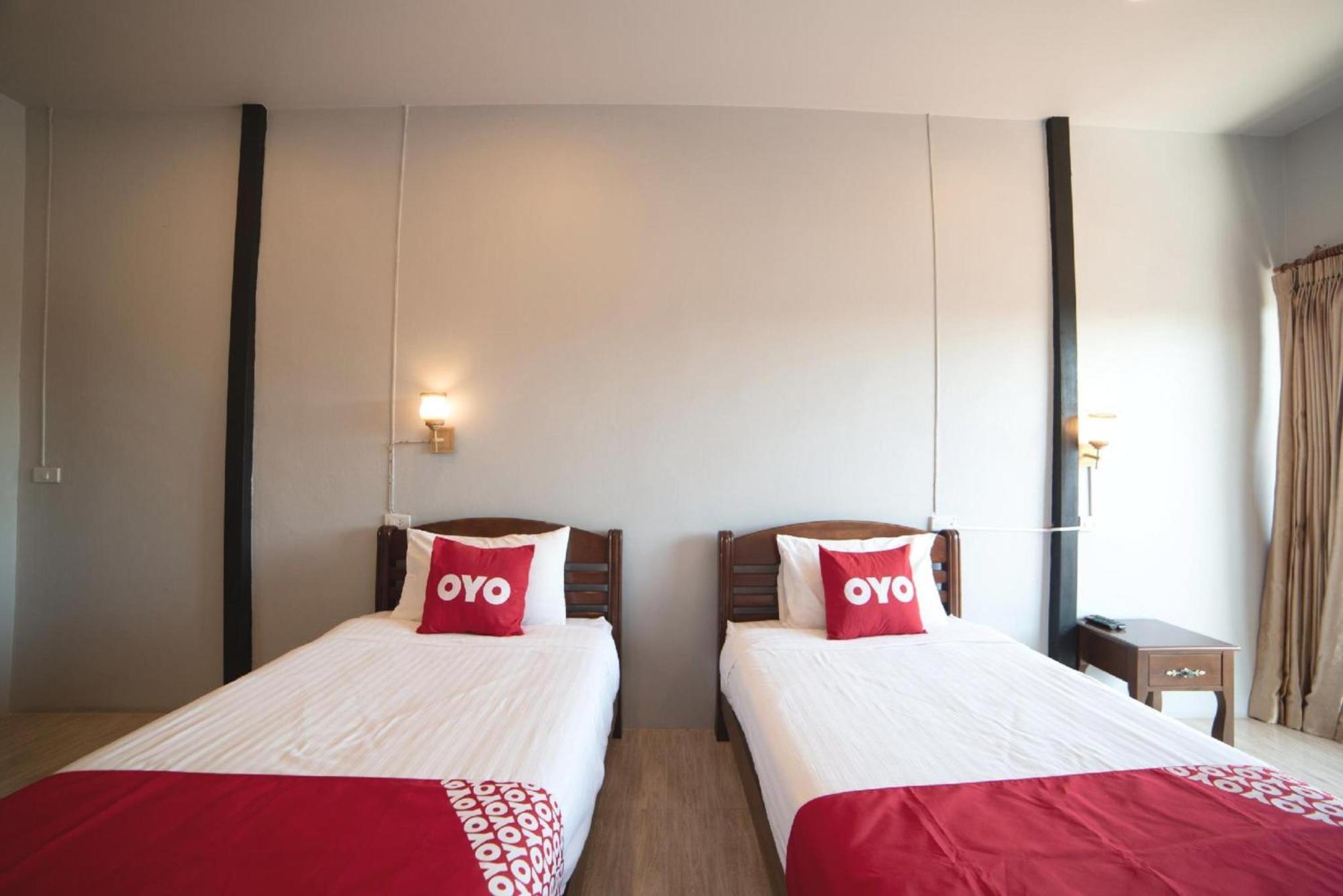 Oyo 465 Krung Kao Traveller Lodge Phra Nakhon Si Ayutthaya Buitenkant foto