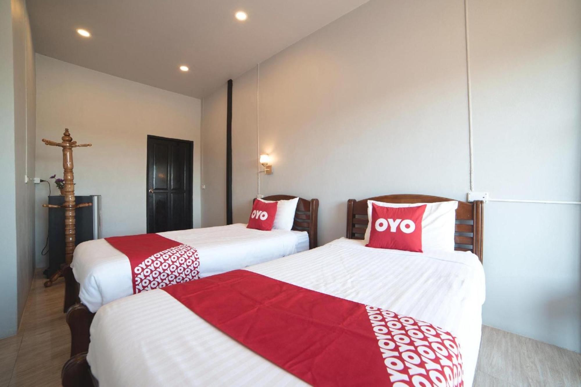 Oyo 465 Krung Kao Traveller Lodge Phra Nakhon Si Ayutthaya Buitenkant foto