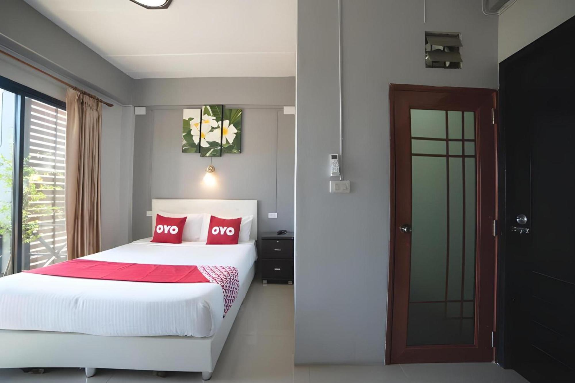Oyo 465 Krung Kao Traveller Lodge Phra Nakhon Si Ayutthaya Buitenkant foto