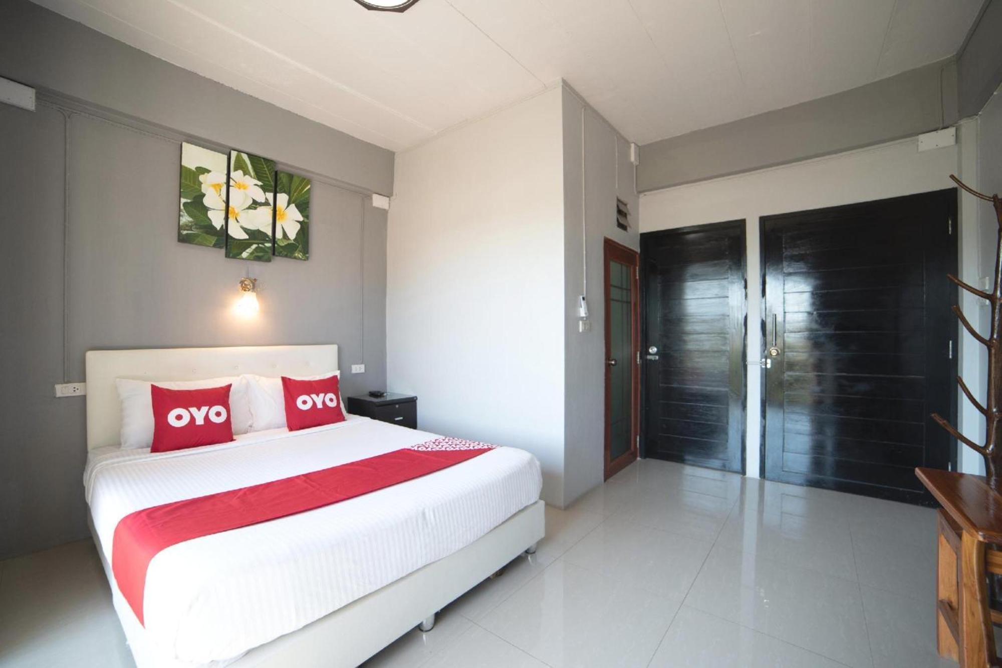 Oyo 465 Krung Kao Traveller Lodge Phra Nakhon Si Ayutthaya Buitenkant foto