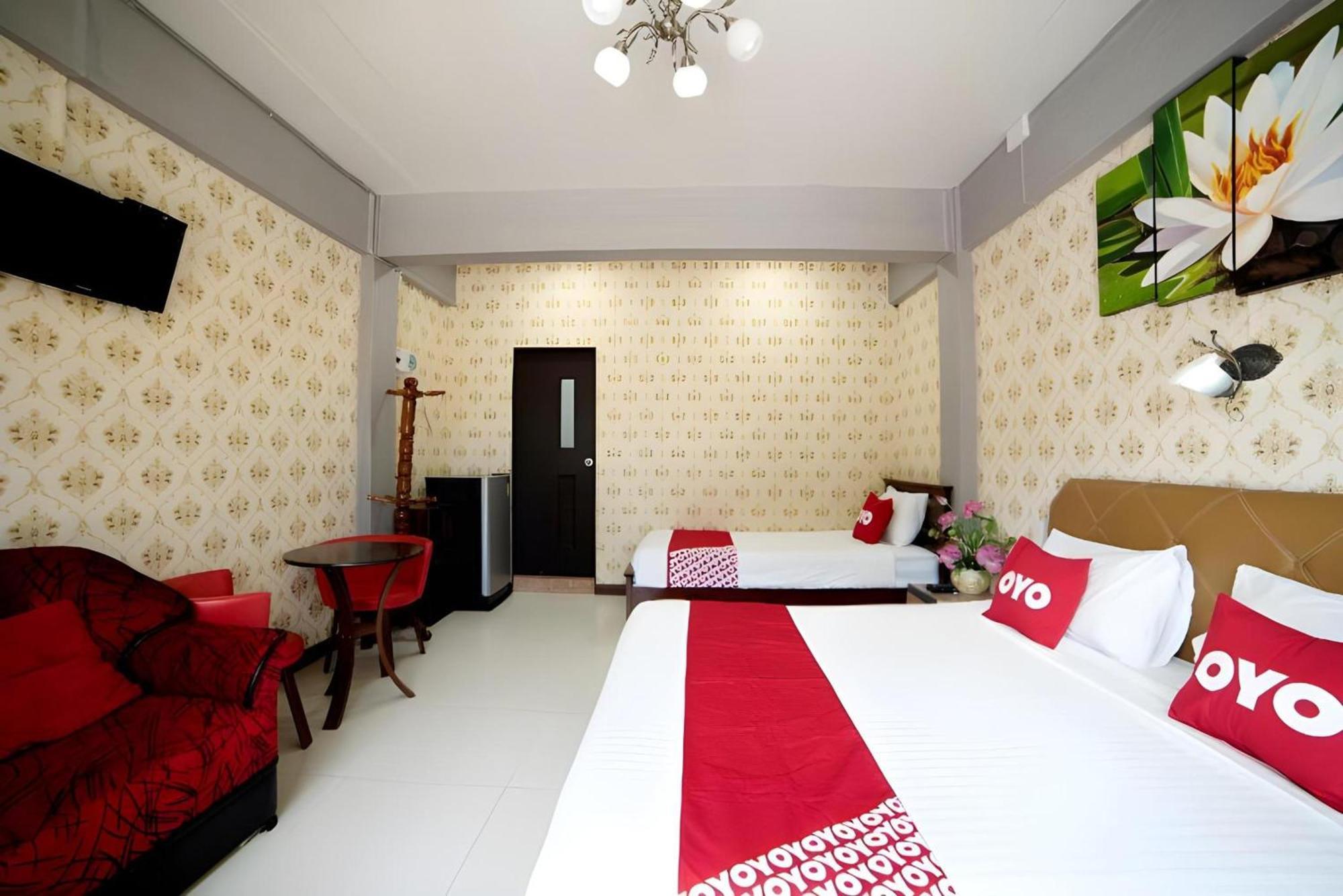 Oyo 465 Krung Kao Traveller Lodge Phra Nakhon Si Ayutthaya Buitenkant foto